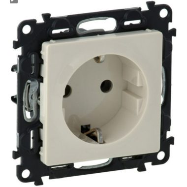 LEGRAND 753228 Valena Life 2P + F socket (with 6mm2 screw connection), child resistant ivory