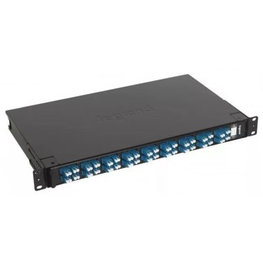 LEGRAND 032173 optikai patch panel kifordítható 36xLC duplex monomódusú 1U-19" fekete LCS3