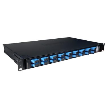 LEGRAND 032174 optikai patch panel kifordítható 18xSC duplex monomódusú 1U-19" fekete LCS3