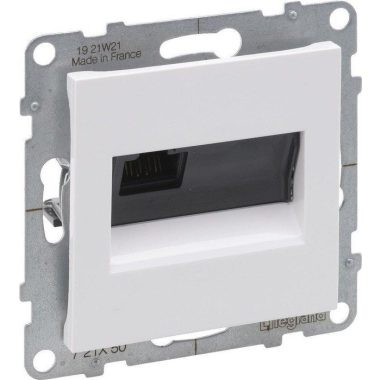 LEGRAND 721150 Suno RJ45 Cat.5E UTP aljzat, fehér