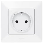   LEGRAND 752194 Smart socket - 16 A - Valena Life Netatmo white