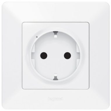 LEGRAND 752194 Smart socket - 16 A - Valena Life Netatmo white