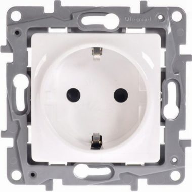 LEGRAND 764529 Niloé 2P + F socket with child protection (screw), white