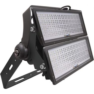 TRACON RSMDZ1000W LED fényvető 100-240V,50Hz,1000W,148000lm,4000K,IP65,60°,EEI=D